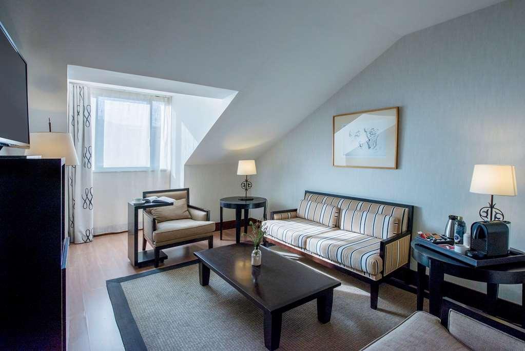Nh 콜렉션 팔라시오 데 아빌레스 아비엘 객실 사진 A suite at the Mandarin Oriental, Munich